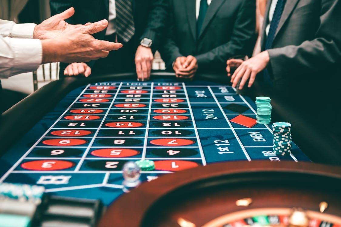 Khám phá bí quyết đánh cờ úp hiệu quả và mẹo giúp bạn thắng lớn khi chơi đánh cờ úp