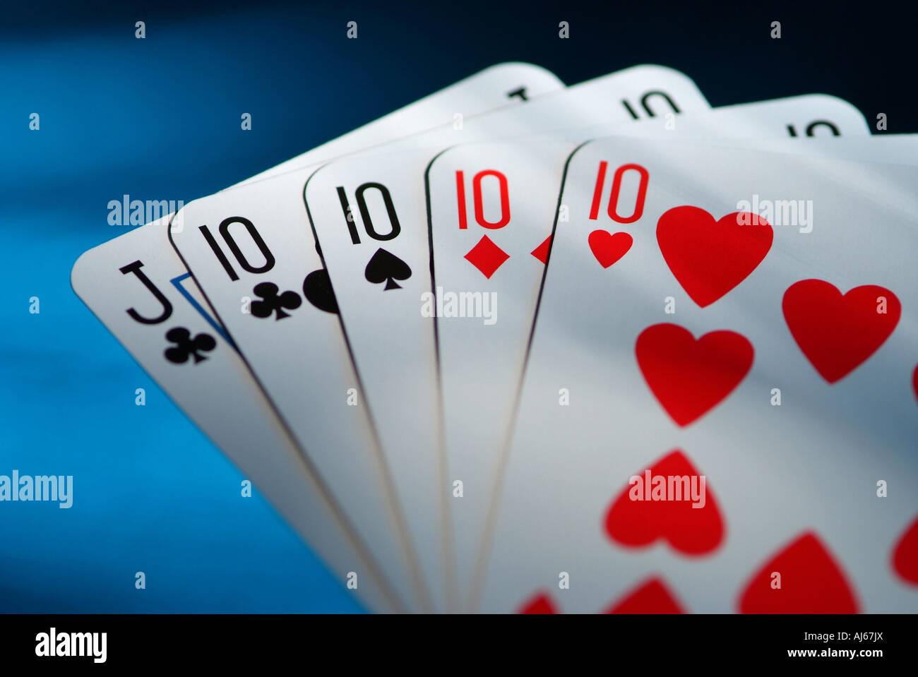 Game bài tiến lên và những bí kíp chơi game bài tiến lên luôn thắng dành cho người mới